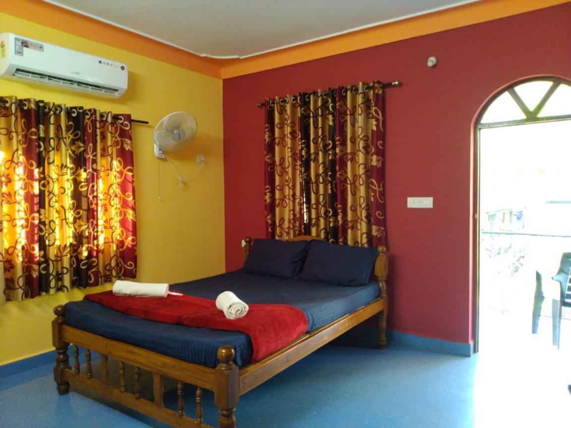 Doris Inn Calagunte Old Goa Exterior photo